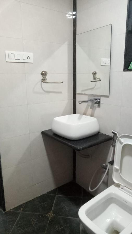 Laxmi Film City Resort ヴァドーダラー エクステリア 写真